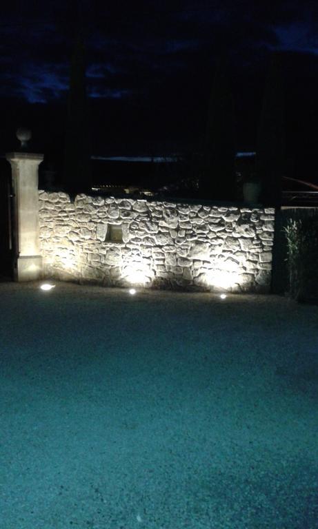 شقة L'Amanderaie Piscine Privee A Cote De Lourmarin Luberon كادينيت المظهر الخارجي الصورة